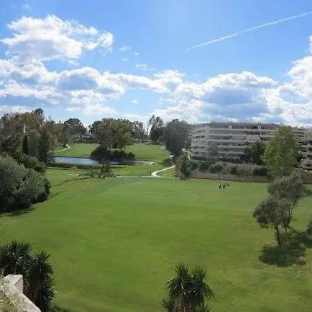 Frontline Golf Apartment